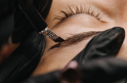 Microblading sourcils L'Ancienne-Lorette