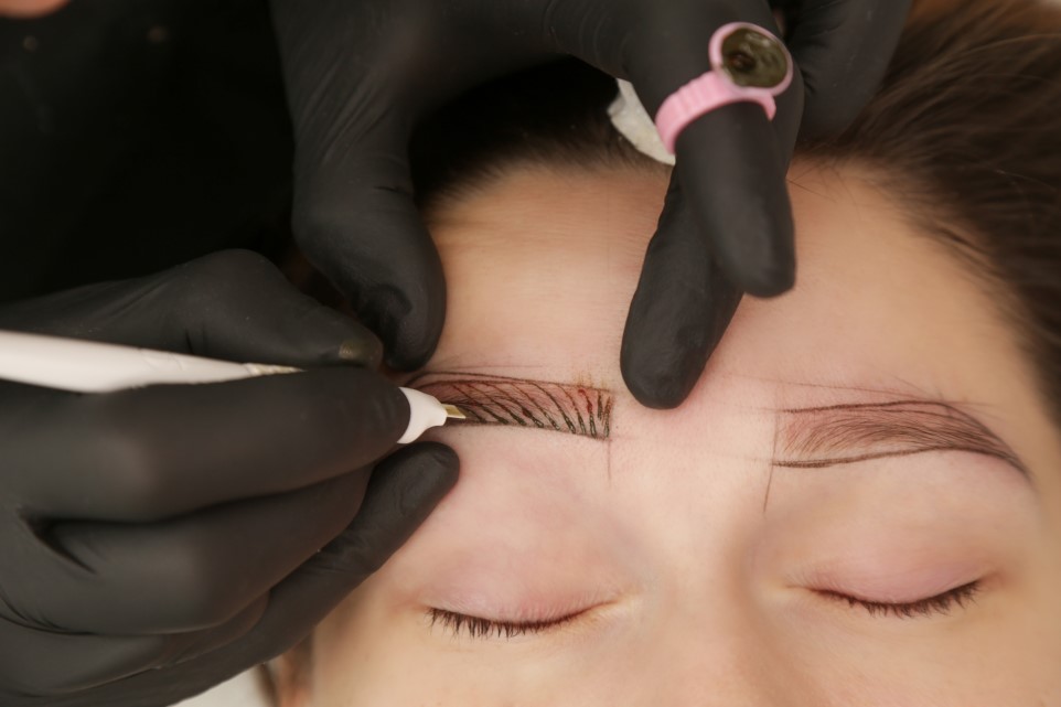 Microblading sourcils L'Ancienne-Lorette